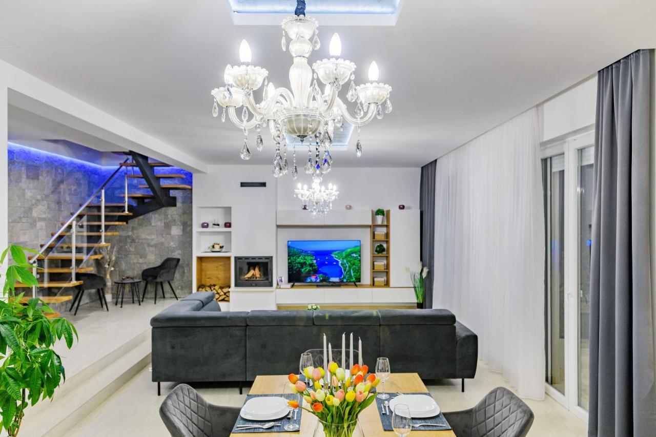 Luxury Stone Villa With Pool - Brisevo المظهر الخارجي الصورة