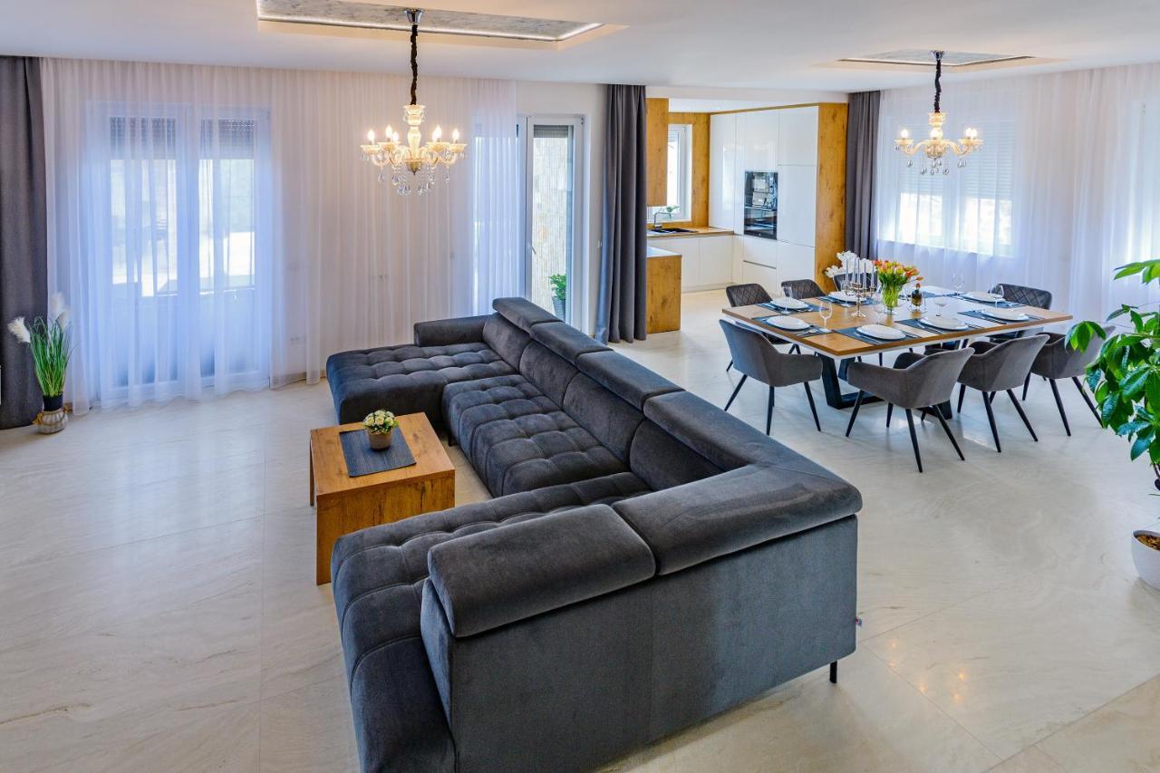 Luxury Stone Villa With Pool - Brisevo المظهر الخارجي الصورة